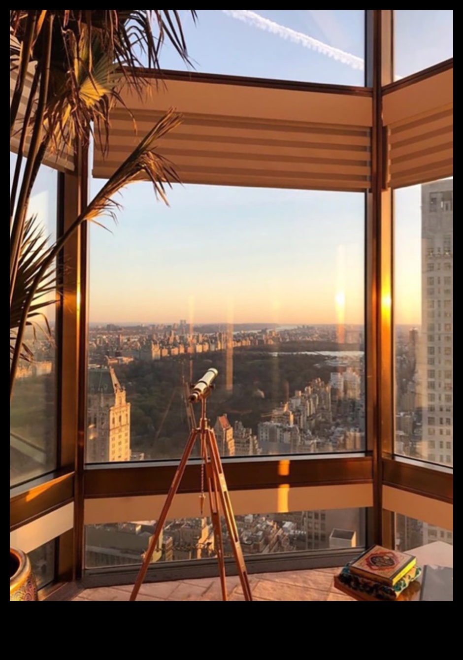 Wanderlust Windows: A Sightseer's Panorama of the World